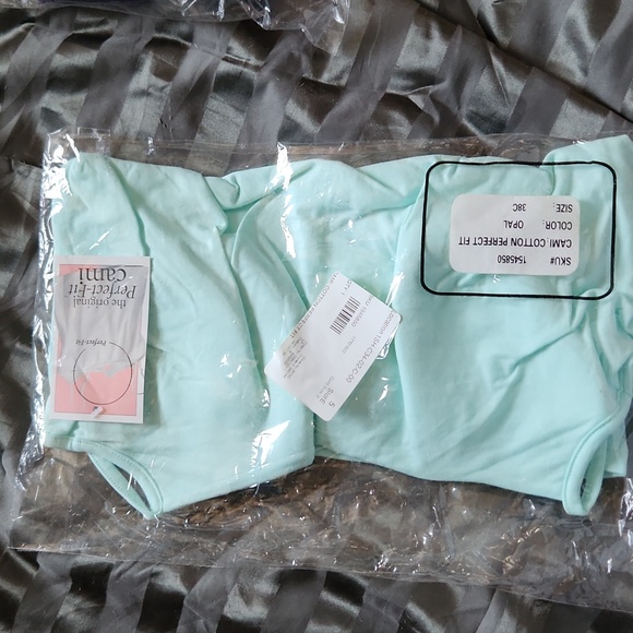 Sahalie perfect fit cami - Picture 6 of 12